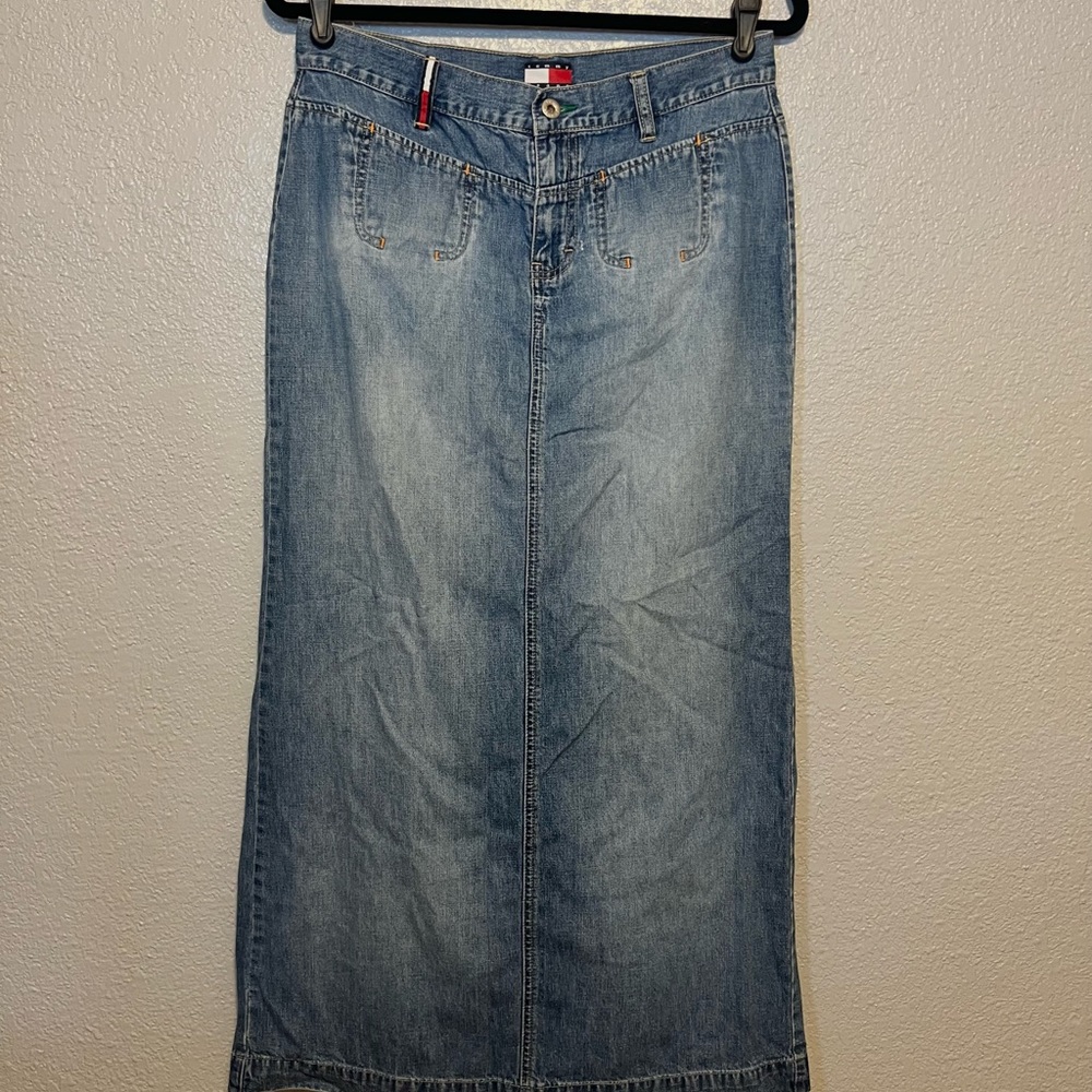 Vintage Tommy Hilfiger y2k Midi skirt